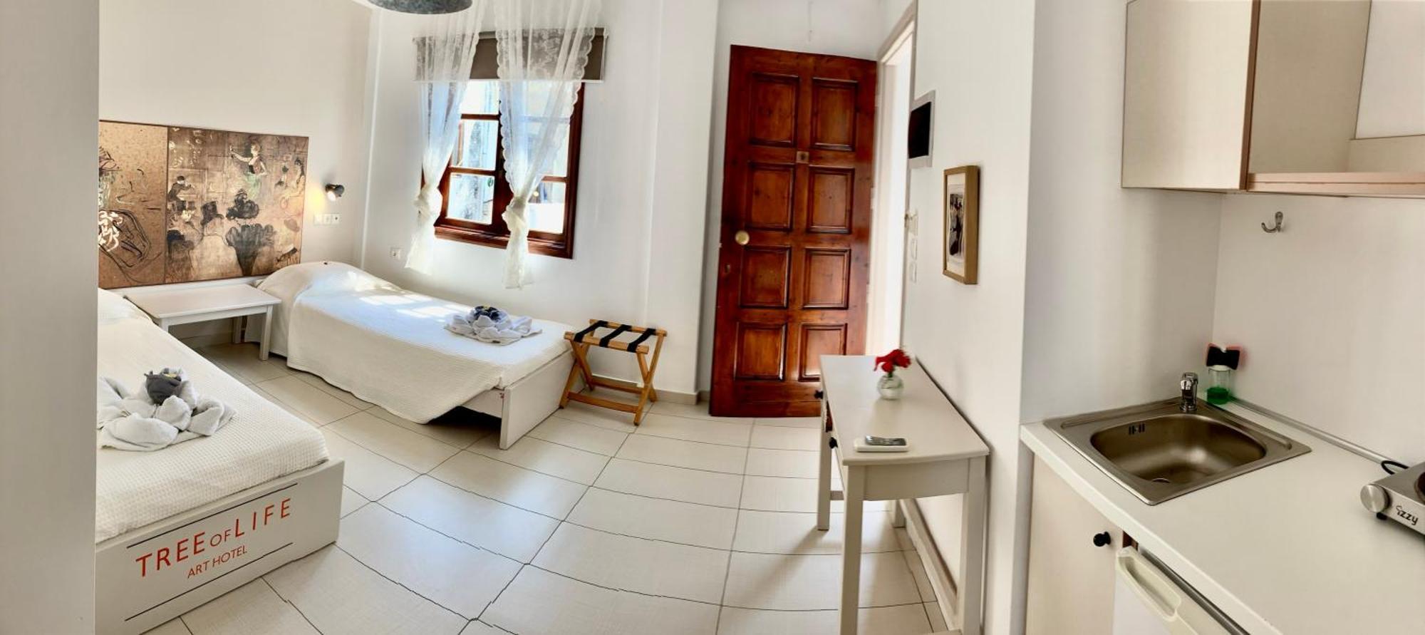 Tree Of Life Art Hotel Agia Marina Zimmer foto