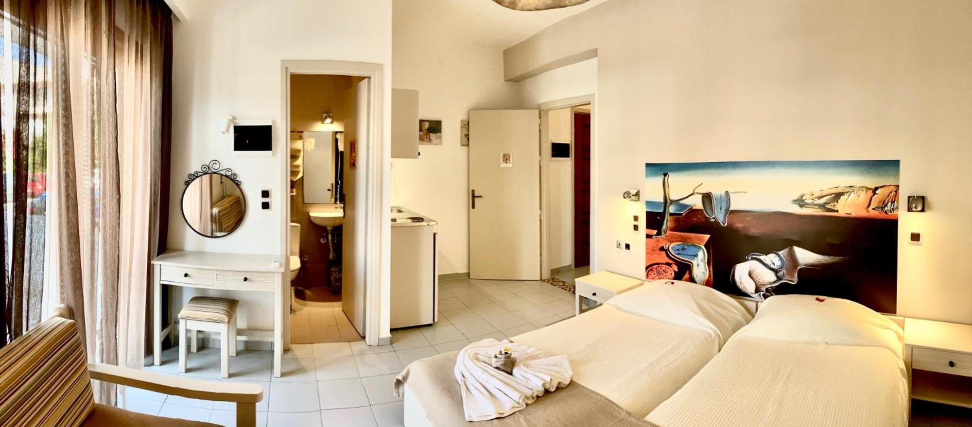 Tree Of Life Art Hotel Agia Marina Zimmer foto