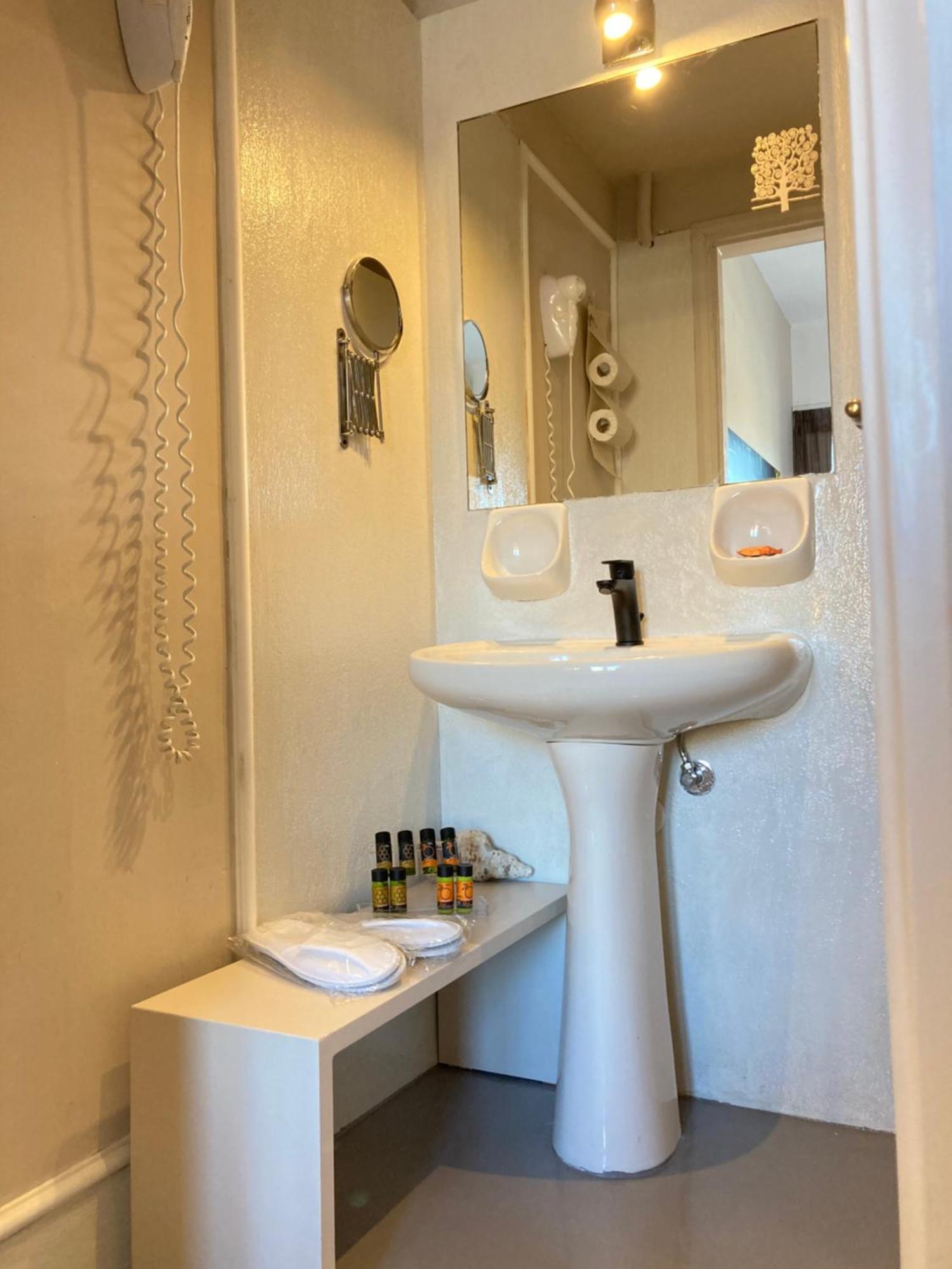 Tree Of Life Art Hotel Agia Marina Zimmer foto