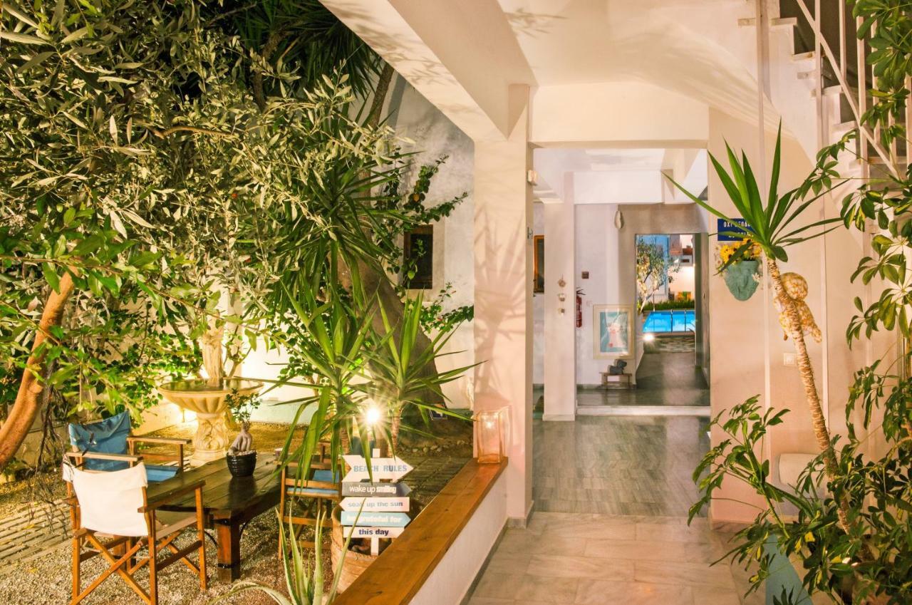 Tree Of Life Art Hotel Agia Marina Exterior foto